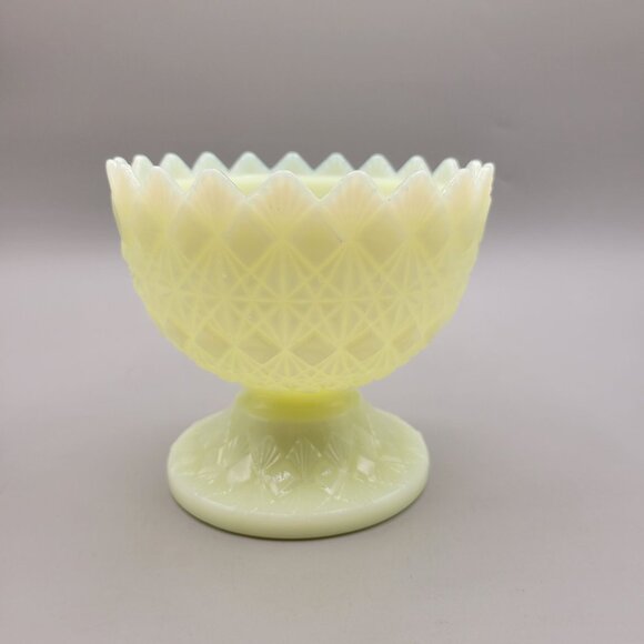 Fenton Olde Virginia Glass Fine Cut and Block Custard Candy Dish GLOWS - No Lid - Picture 4 of 8